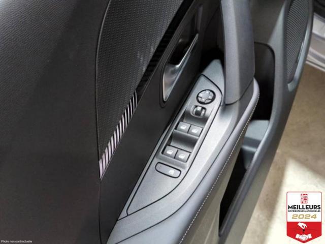 Peugeot 2008 image 1