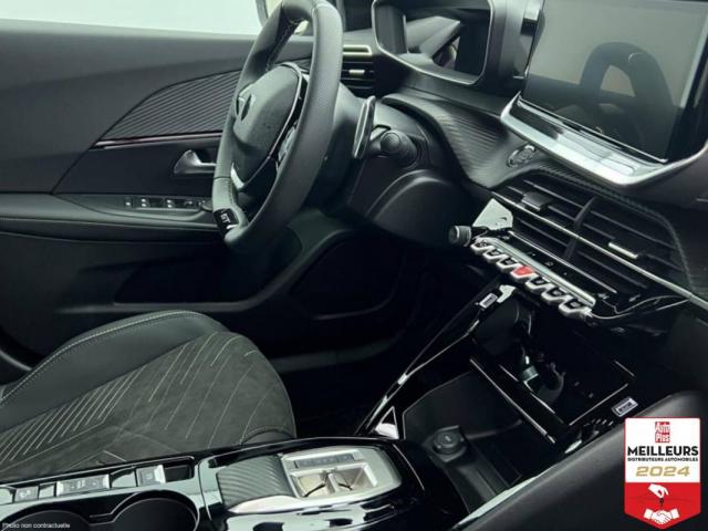Peugeot 2008 image 8