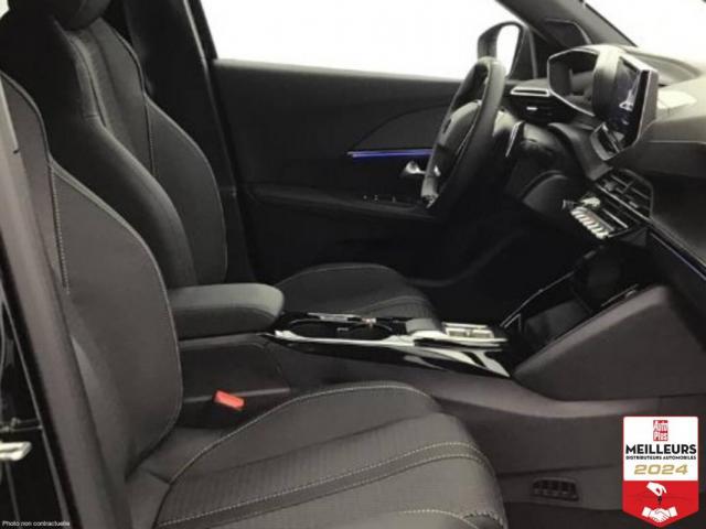 Peugeot 2008 image 2