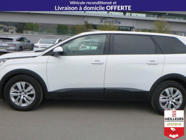 Peugeot 5008 image 2