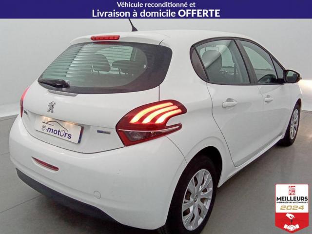 Peugeot 208 image 2