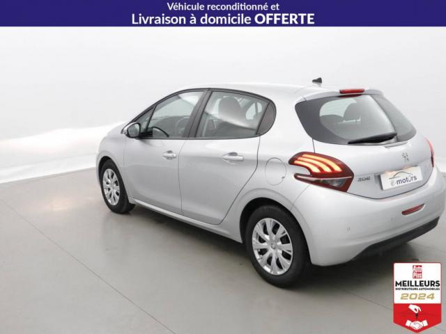 Peugeot 208 image 5