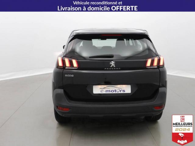 Peugeot 5008 image 2