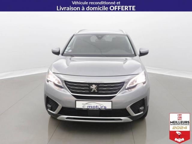 Peugeot 5008 image 1