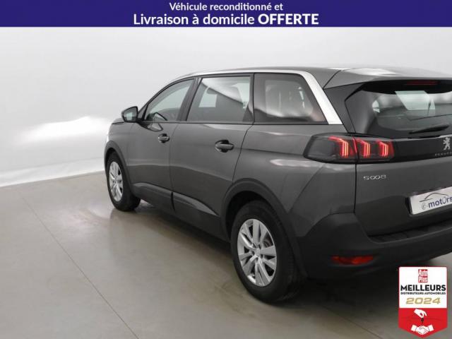 Peugeot 5008 image 1