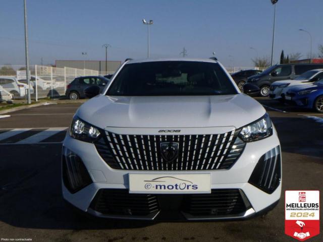 Peugeot 2008 image 2