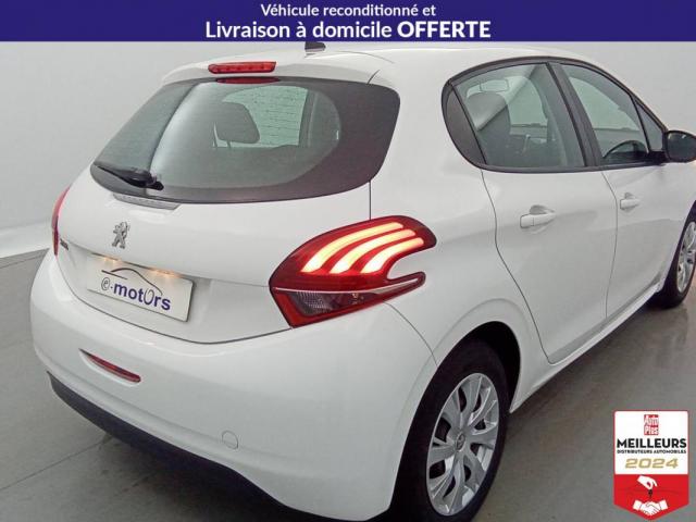 Peugeot 208 image 7
