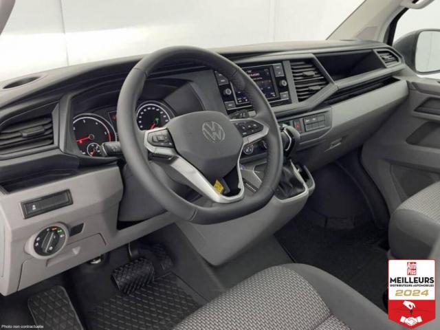 Volkswagen Transporter image 3
