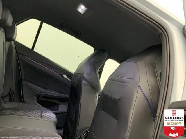 Volkswagen Golf image 6