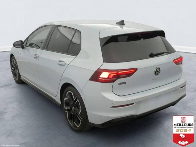 Volkswagen Golf image 9