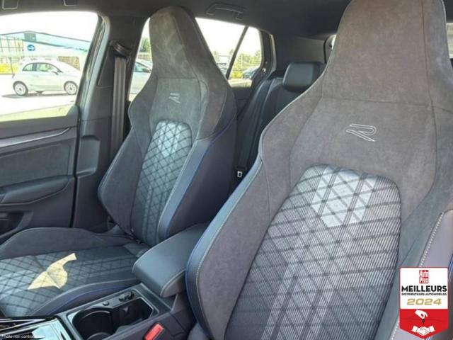 Volkswagen Golf image 9