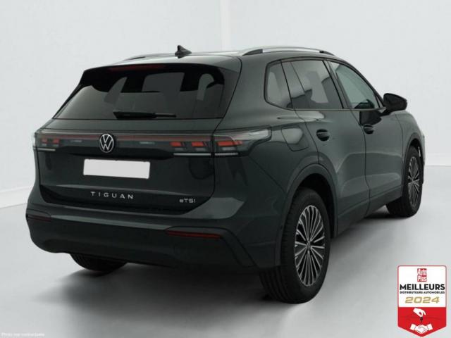Volkswagen Tiguan image 8