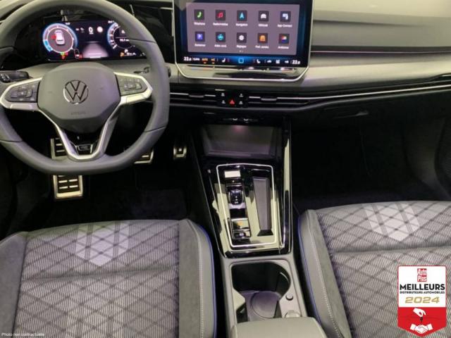 Volkswagen Golf image 9