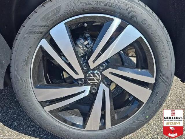 Volkswagen T-Roc image 9