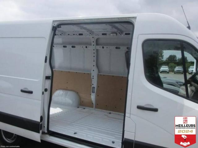Renault Master image 9