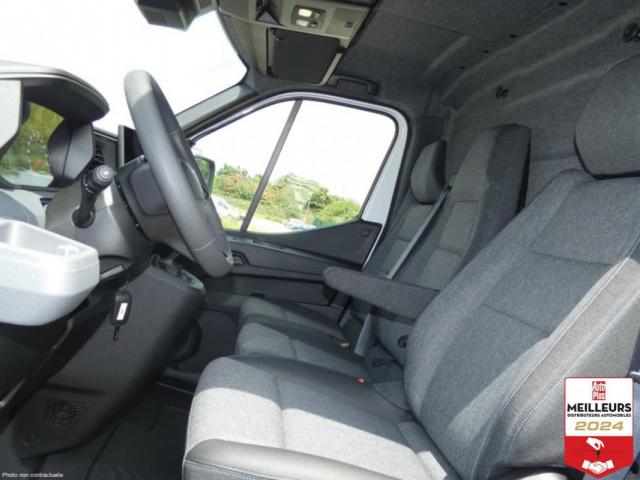 Renault Master image 8