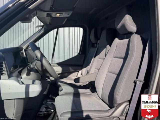 Renault Master image 9