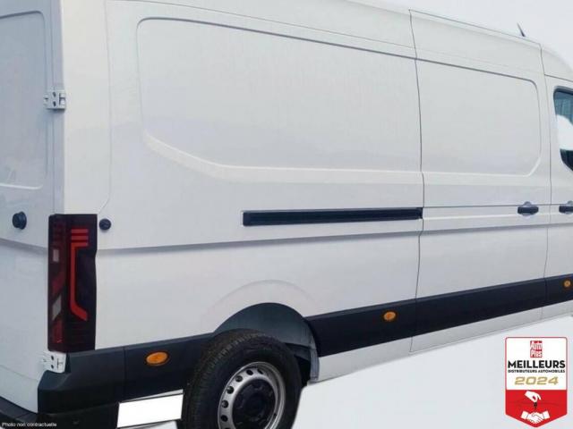 Renault Master image 2