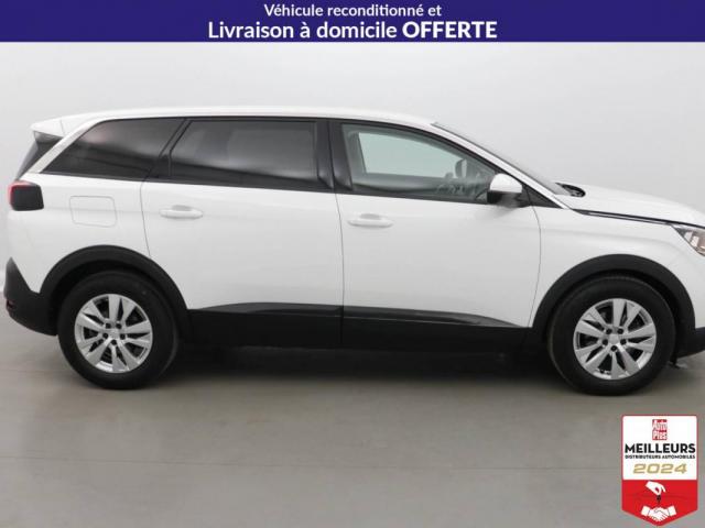 Peugeot 5008 image 1