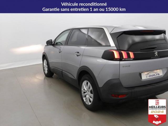 Peugeot 5008 image 1