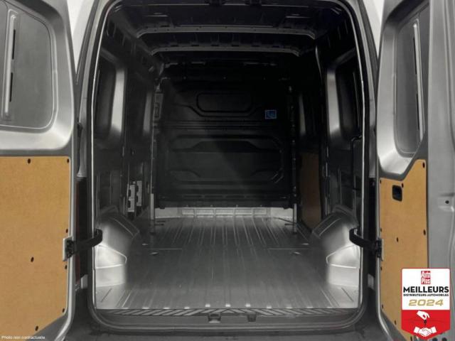 Renault Master image 1