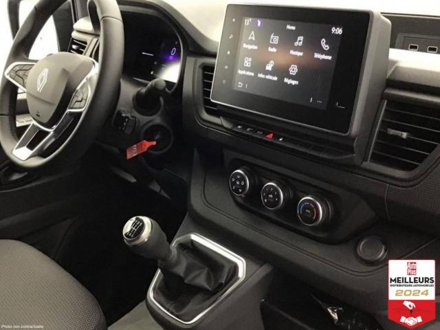 Renault Trafic image 1