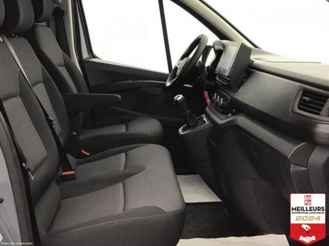 Renault Trafic image 4