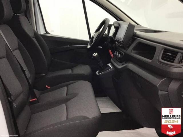 Renault Trafic image 8
