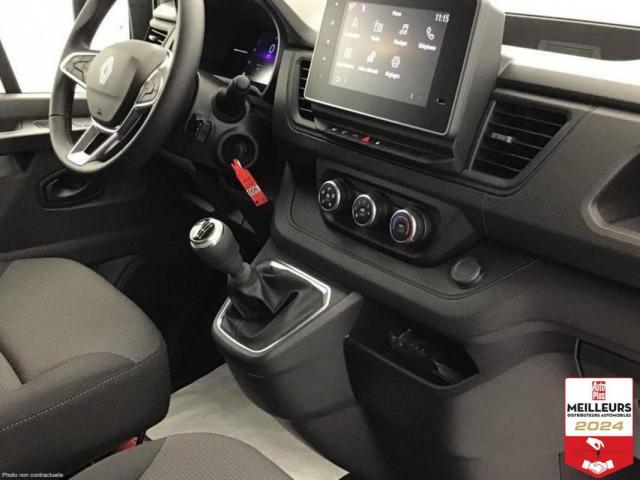 Renault Trafic image 1