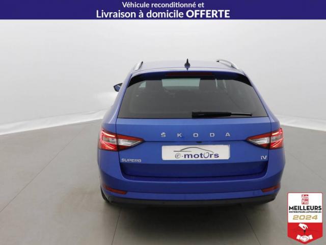 Skoda Superb Combi image 3