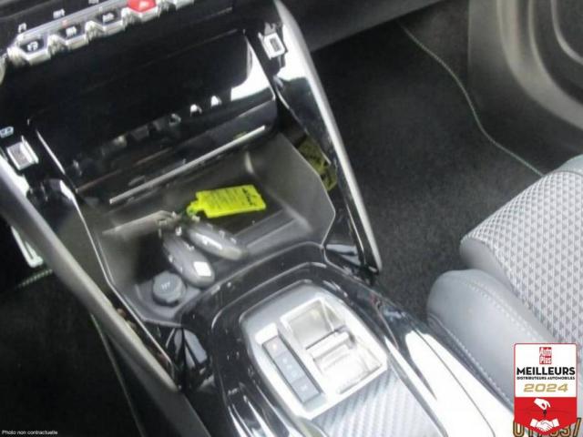 Peugeot 2008 image 9