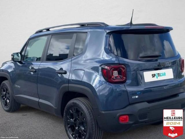 Jeep Renegade image 9