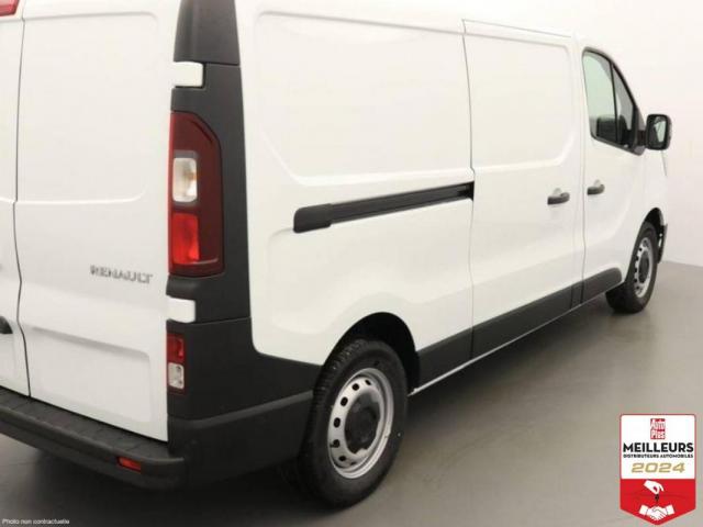 Renault Trafic image 1