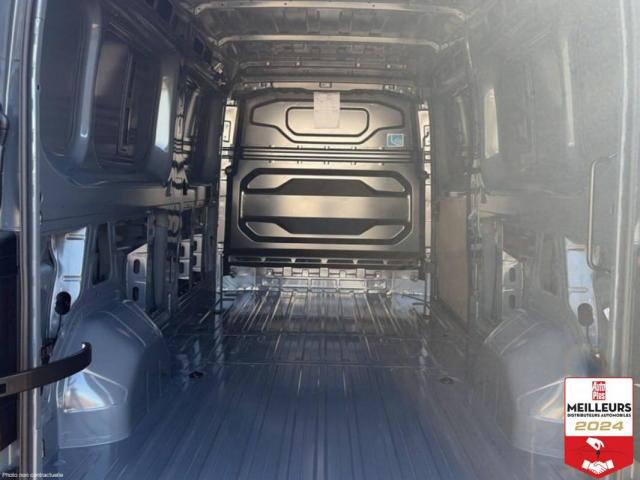 Renault Master image 4