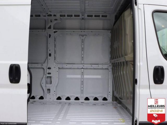 Peugeot Boxer image 8