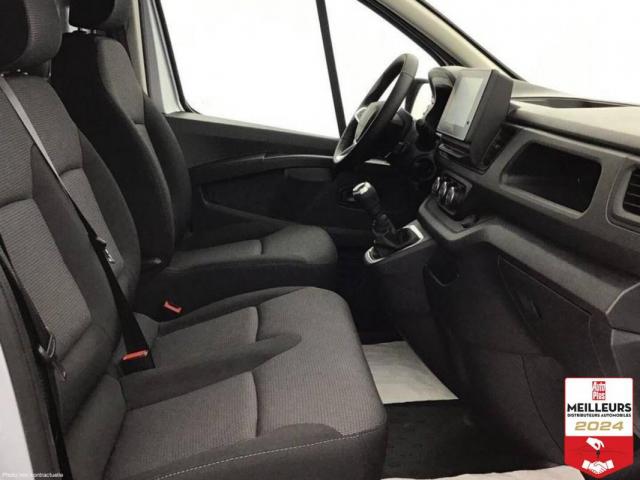 Renault Trafic image 8