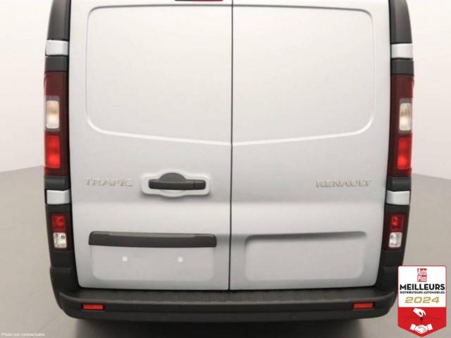 Renault Trafic image 2