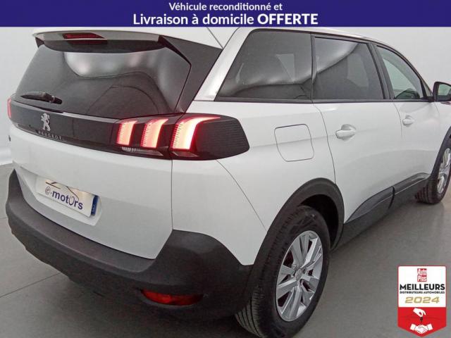 Peugeot 5008 image 2