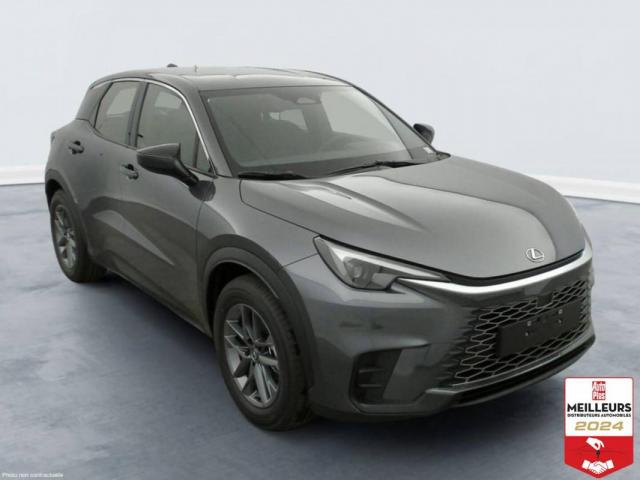 Lexus Lbx image 8