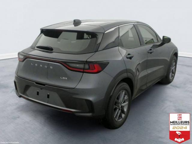 Lexus Lbx image 7