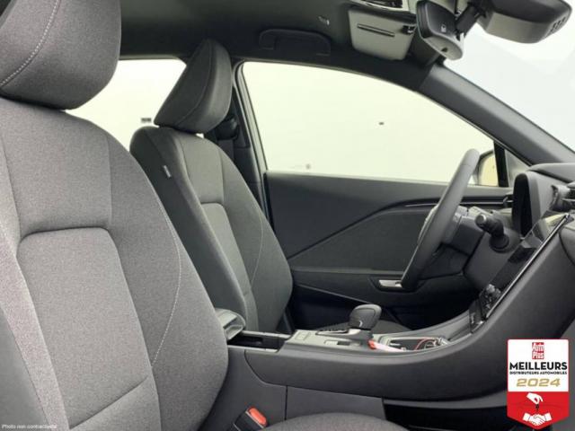 Lexus Lbx image 2