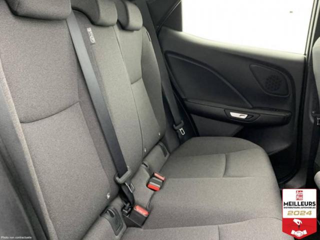 Lexus Lbx image 6
