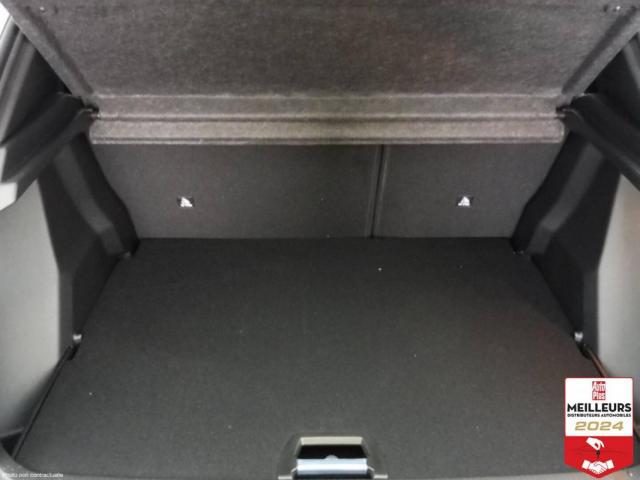 Peugeot 2008 image 2