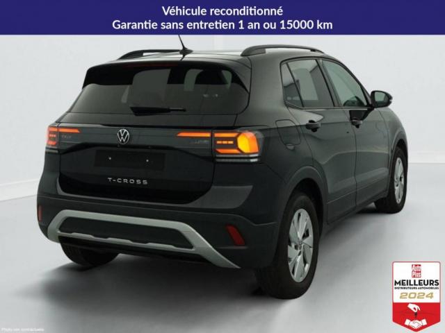 Volkswagen T-Cross image 2
