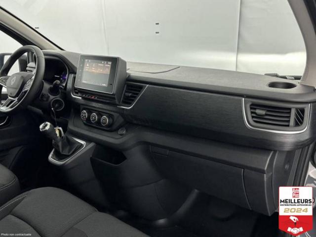 Renault Trafic image 9