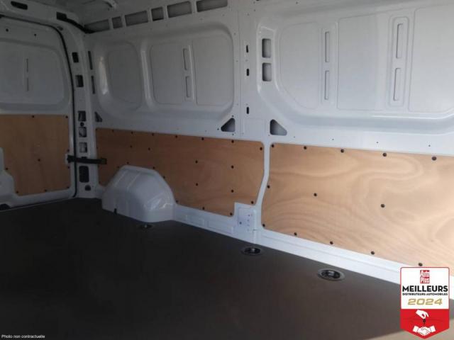 Renault Master image 9