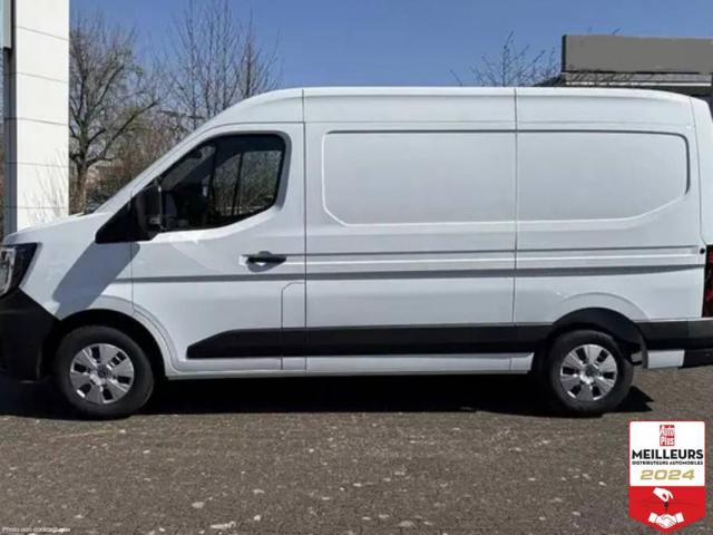 Renault Master image 2