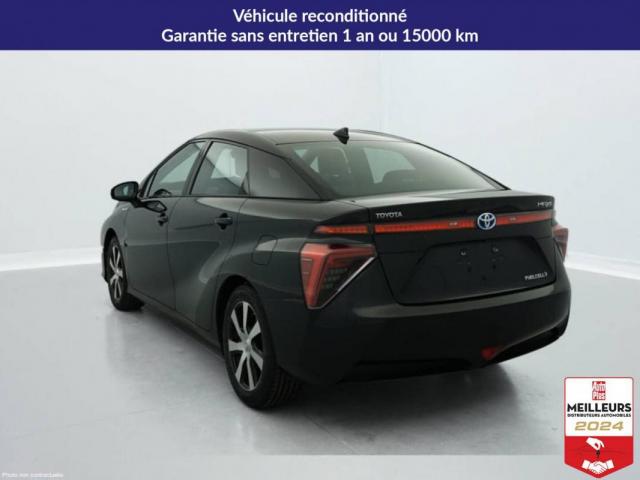 Toyota Mirai image 2
