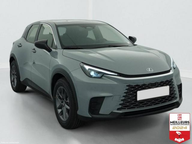 Lexus Lbx image 7