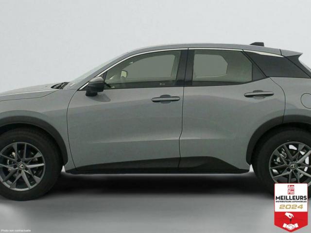 Lexus Lbx image 5